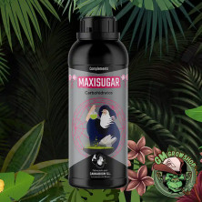Botella negra con etiqueta gris y rosa 1l de Maxisugar de Cannaboom