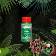 Foto de botella verde con etiqueta verde de Vitasol pequeña